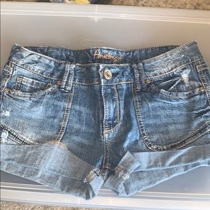 Amethyst size 9 shorts